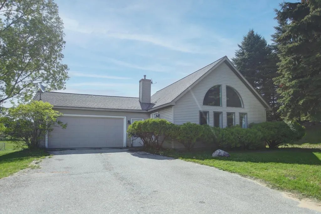 12325 Lincoln Hollow Court Elmwood Charter Township MI 49621