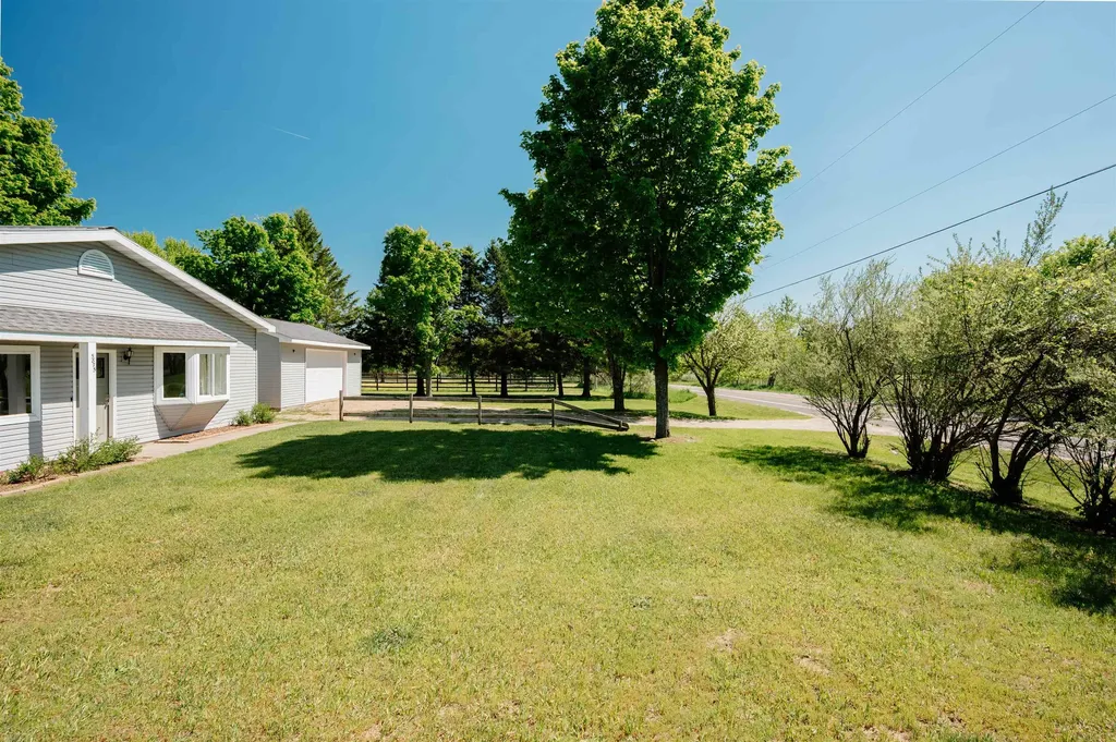 5875 Knight Road Union Township MI 49649