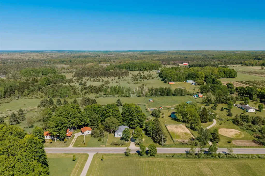 5875 Knight Road Union Township MI 49649