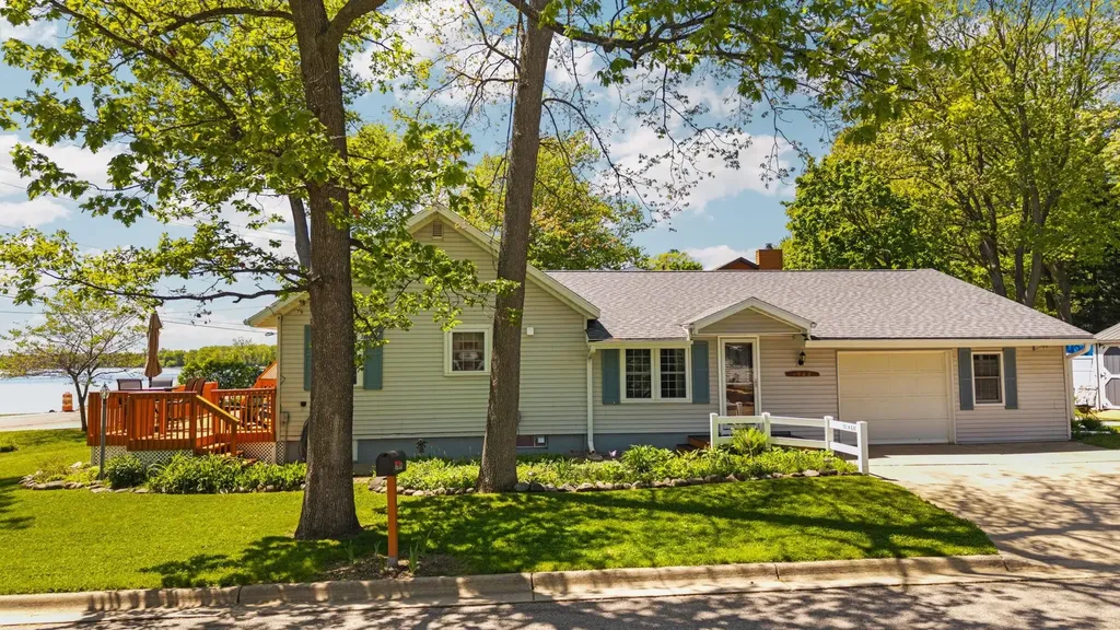 1902 North Boulevard Cadillac City MI 49601