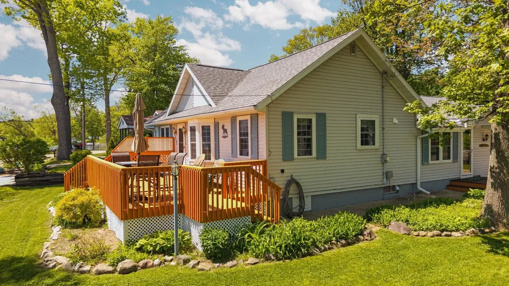1902 North Boulevard Cadillac City MI 49601