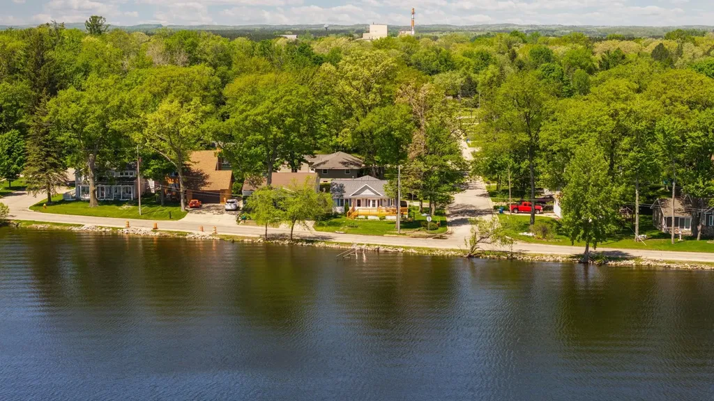 1902 North Boulevard Cadillac City MI 49601