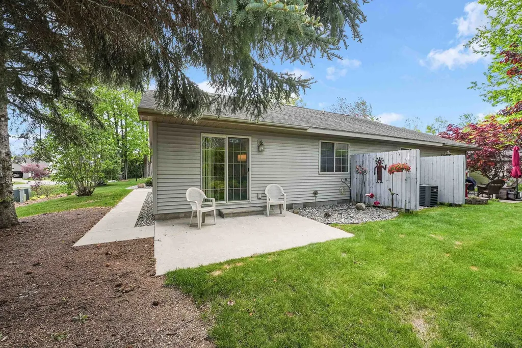 3149 Aspen Bluff Garfield Charter Township MI 49686
