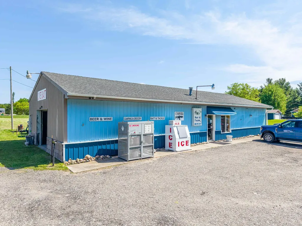 3519 E Sage Lake Road Hill Township MI 48635