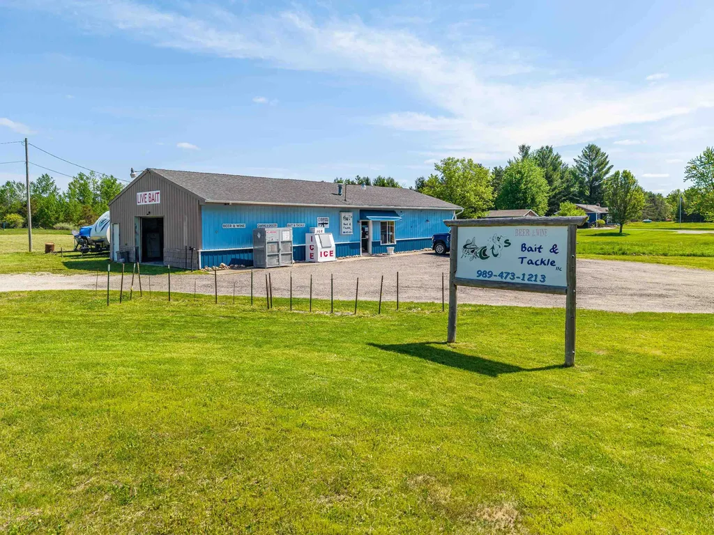 3519 E Sage Lake Road Hill Township MI 48635