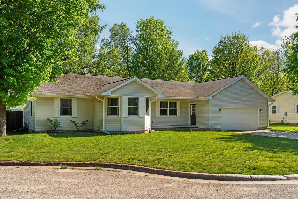 2007 Kaylyn Drive Clam Lake Township MI 49601