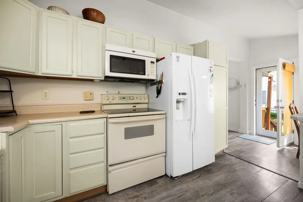 314 Barlow Street Traverse City City MI 49686
