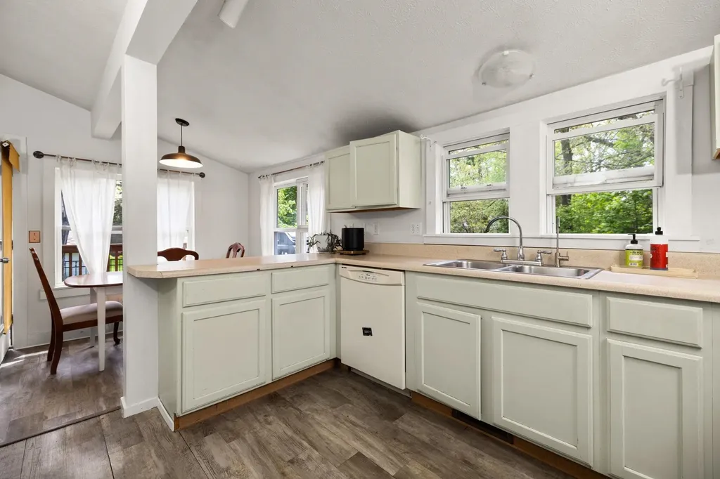 314 Barlow Street Traverse City City MI 49686