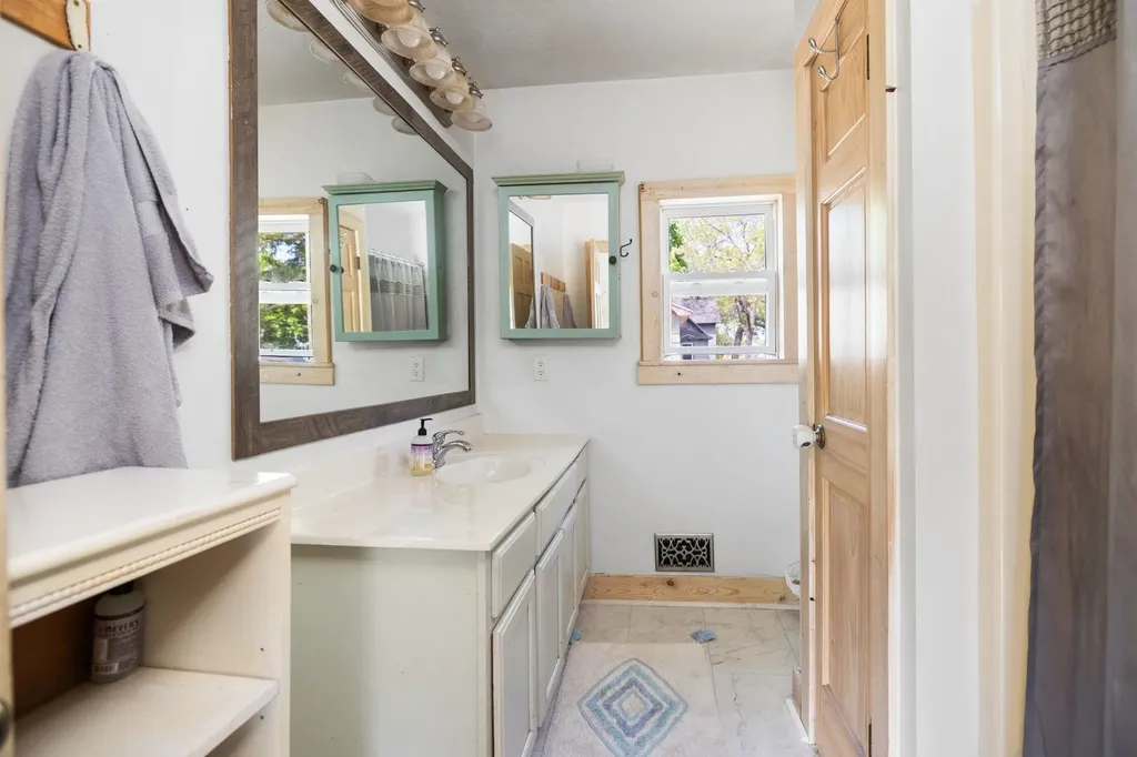 314 Barlow Street Traverse City City MI 49686