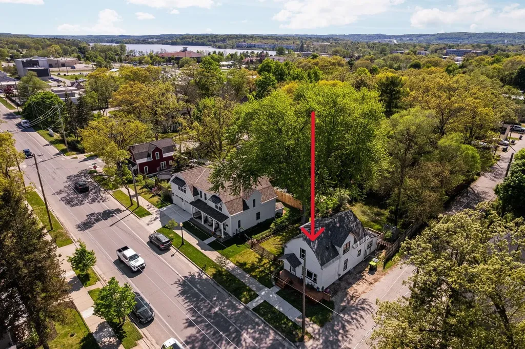 314 Barlow Street Traverse City City MI 49686