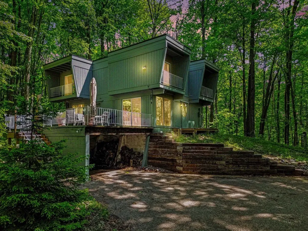 6609 Wasservalden Strasse Custer Township MI 49615