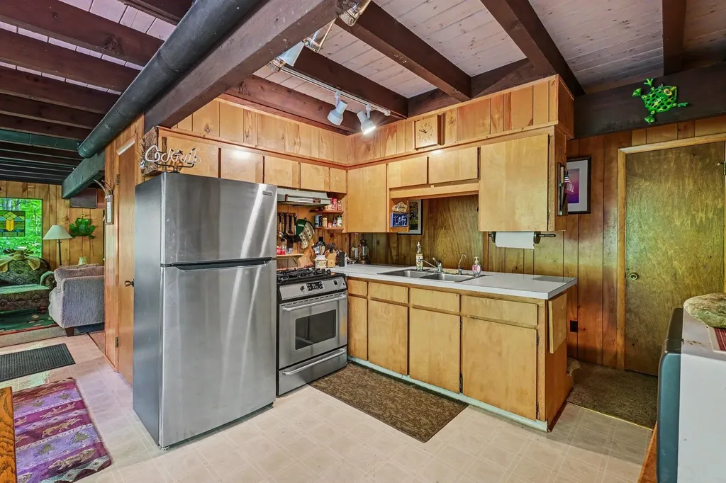 6609 Wasservalden Strasse Custer Township MI 49615