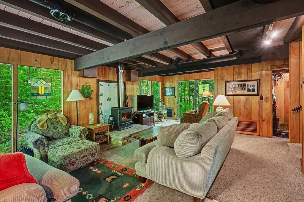 6609 Wasservalden Strasse Custer Township MI 49615