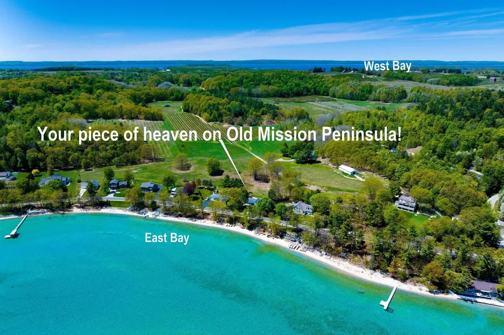 11537 Bluff Road Peninsula Township MI 49686