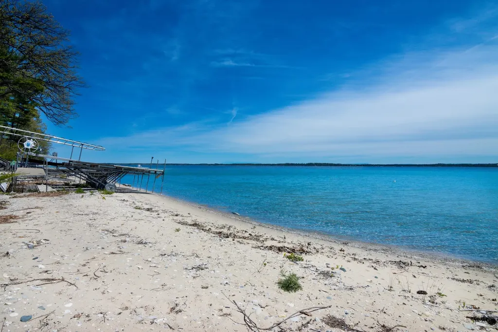 11537 Bluff Road Peninsula Township MI 49686