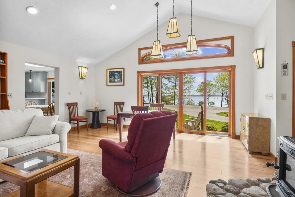 11537 Bluff Road Peninsula Township MI 49686