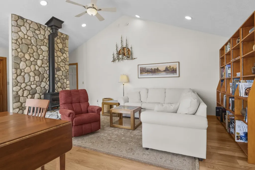 11537 Bluff Road Peninsula Township MI 49686
