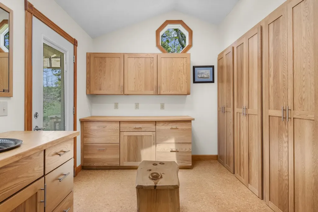 11537 Bluff Road Peninsula Township MI 49686