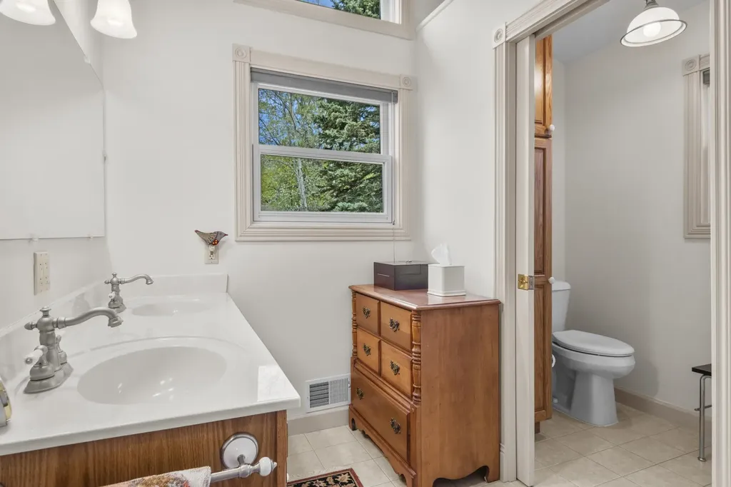 11537 Bluff Road Peninsula Township MI 49686