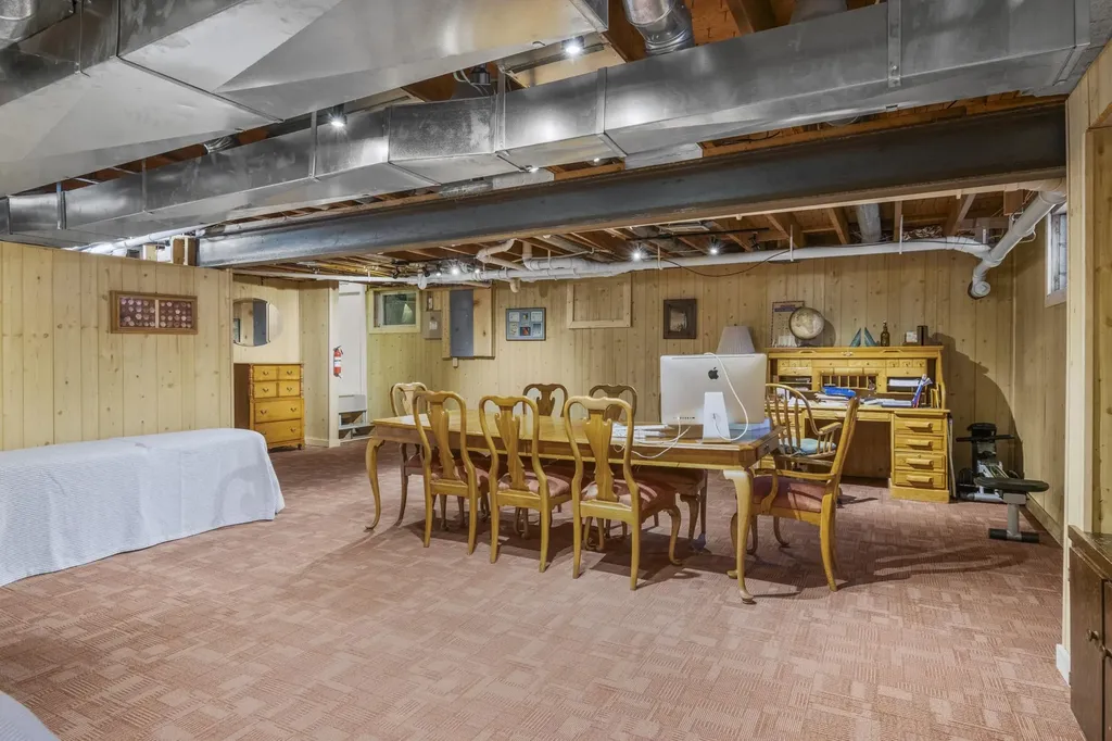 11537 Bluff Road Peninsula Township MI 49686