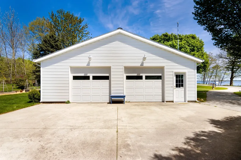 11537 Bluff Road Peninsula Township MI 49686