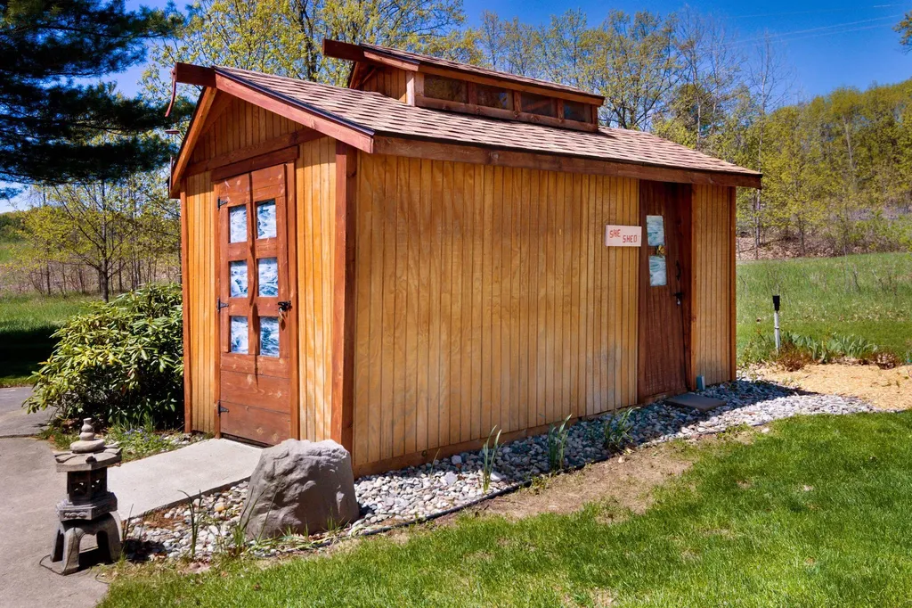 11537 Bluff Road Peninsula Township MI 49686