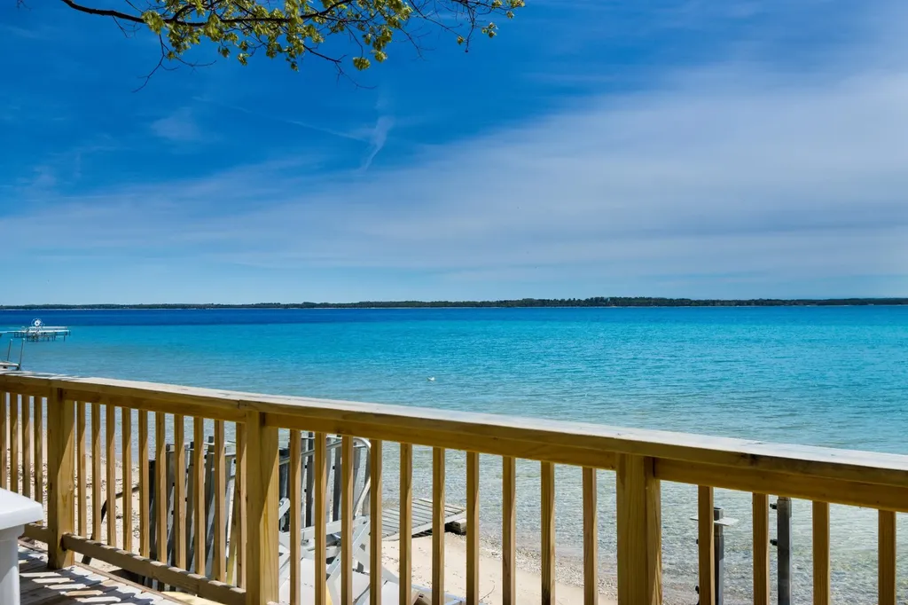 11537 Bluff Road Peninsula Township MI 49686