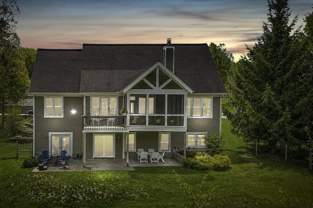 3595 Yorkshire Drive East Bay Township MI 49686
