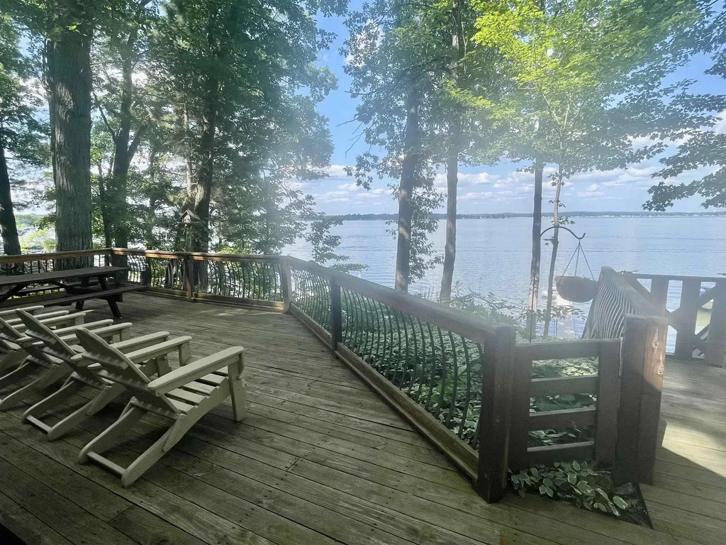 1504 S Birchaven Beach Lake Township MI 49651