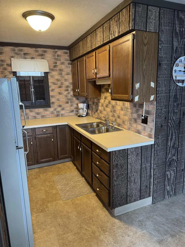 1504 S Birchaven Beach Lake Township MI 49651