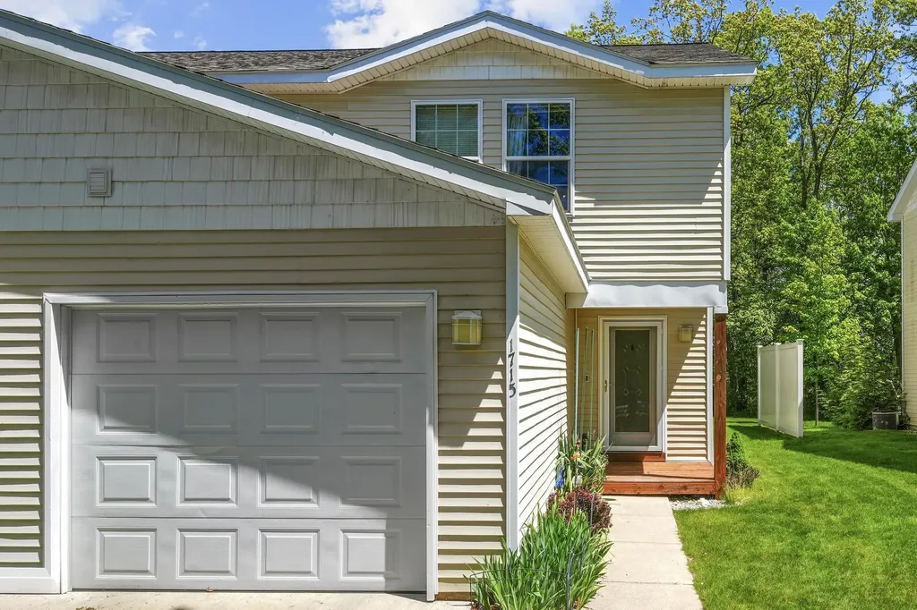 1715 Woodward Avenue Garfield Charter Township MI 49686