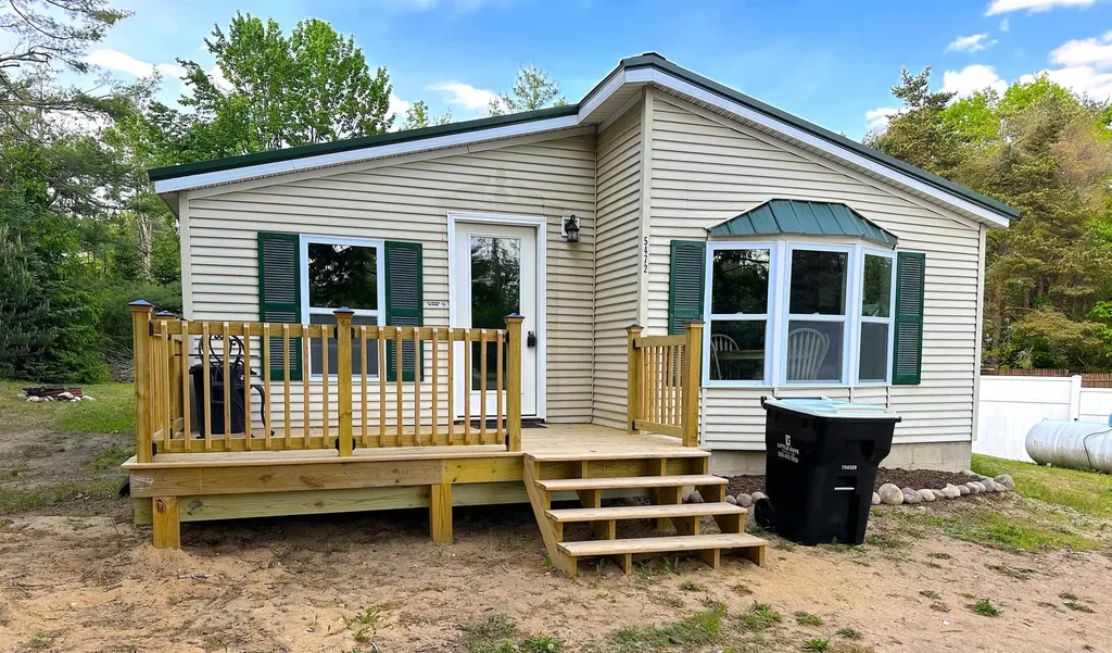 5472 Clubhouse Trail Gaylord City MI 49735