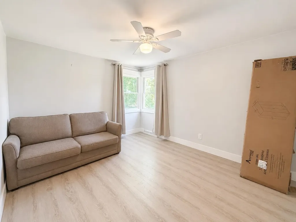 1865 Maple Drive East Bay Township MI 49686