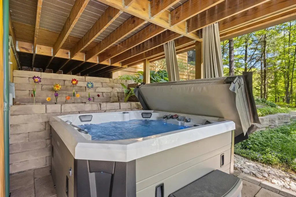 4648 Truax Lake Road Whitewater Township MI 49690
