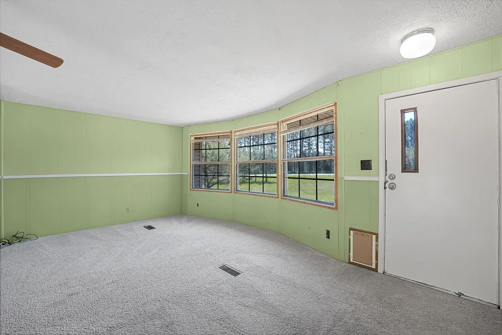 1124 W Eddy School Road Kearney Township MI 49615