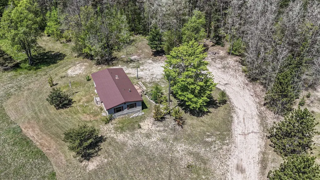 1124 W Eddy School Road Kearney Township MI 49615