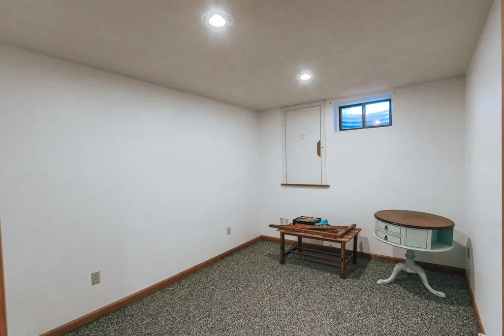 13686 Hedeen Drive Peninsula Township MI 49686
