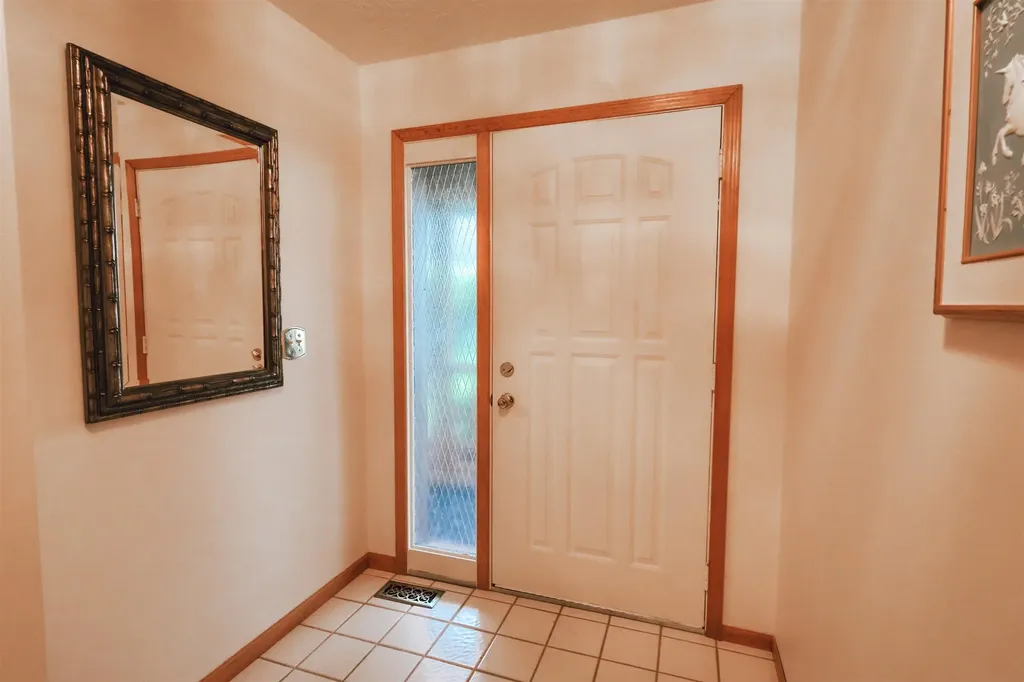 13686 Hedeen Drive Peninsula Township MI 49686