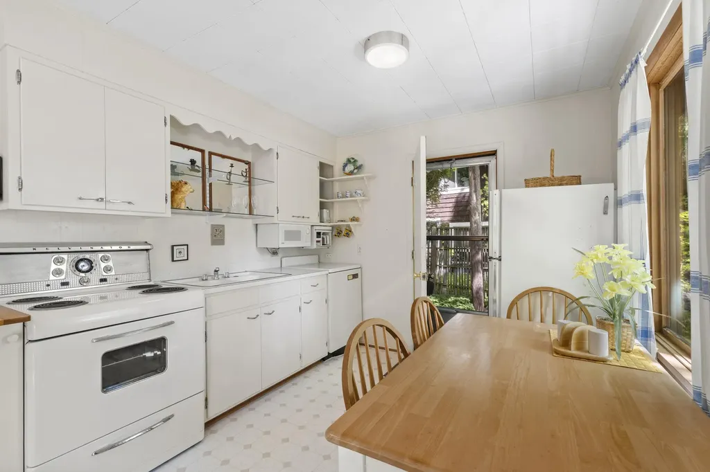 5328 Birch Trail Lake Township MI 49640