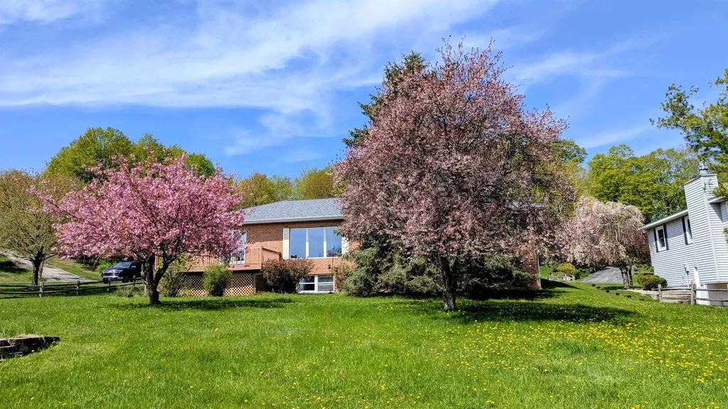 9754 E Harbor Hills Drive Traverse City City MI 49684