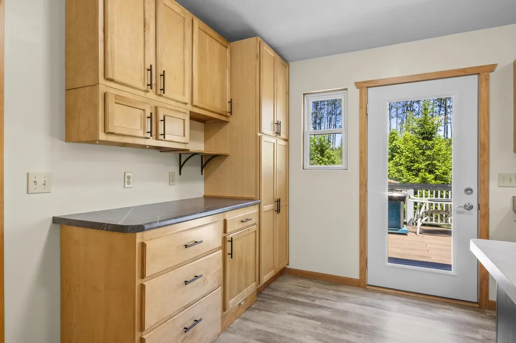 2901 Woodqueen Trail Paradise Township MI 49649