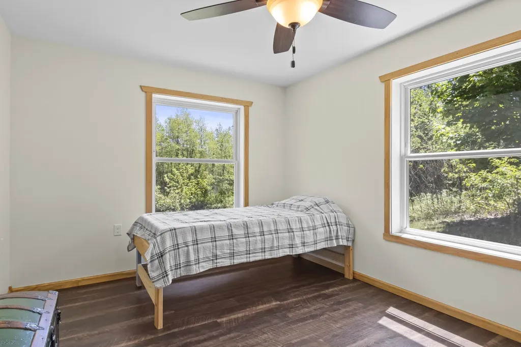 2901 Woodqueen Trail Paradise Township MI 49649