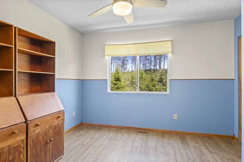 2901 Woodqueen Trail Paradise Township MI 49649