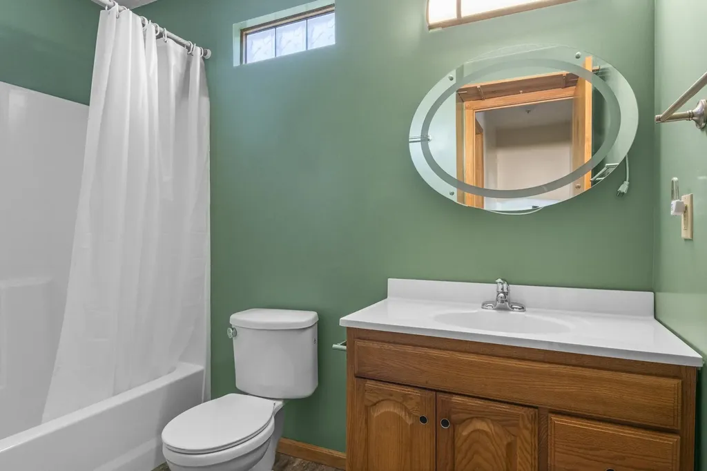 2901 Woodqueen Trail Paradise Township MI 49649