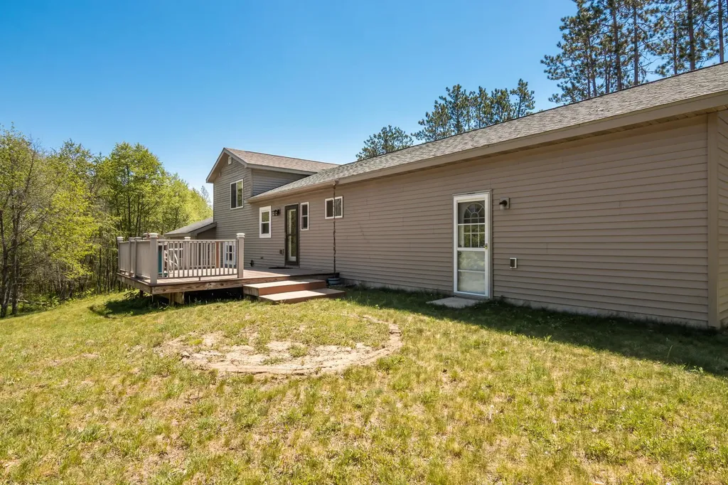 2901 Woodqueen Trail Paradise Township MI 49649