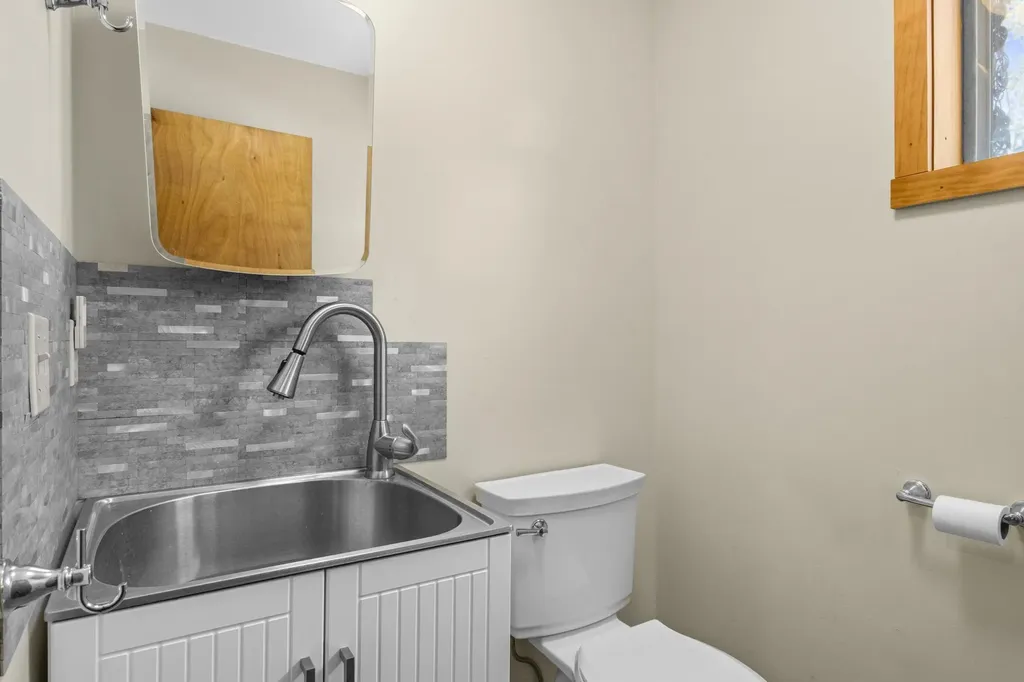 2901 Woodqueen Trail Paradise Township MI 49649
