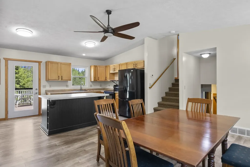 2901 Woodqueen Trail Paradise Township MI 49649