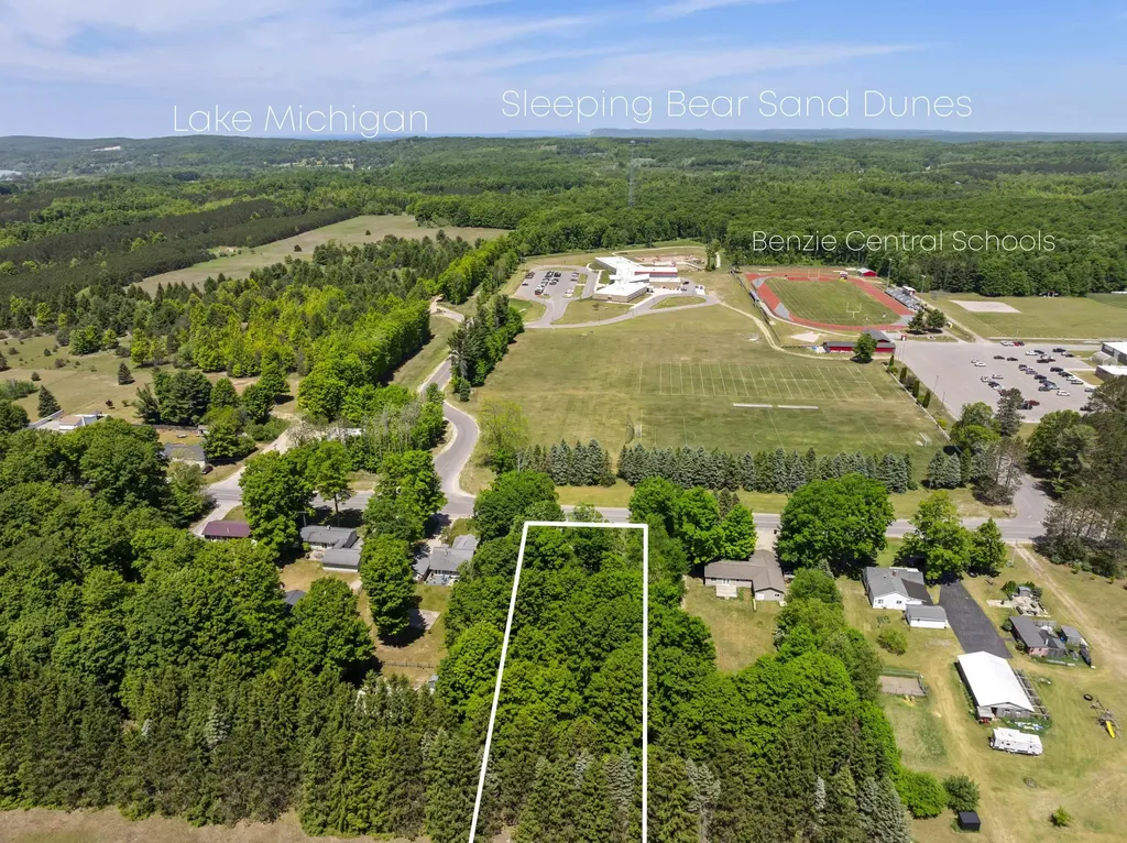 9077 Homestead Road Benzonia Township MI 49616