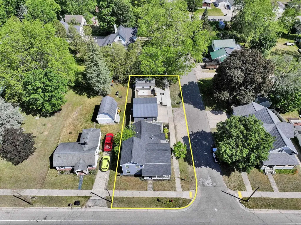 502 W Main Street Manton City MI 49663