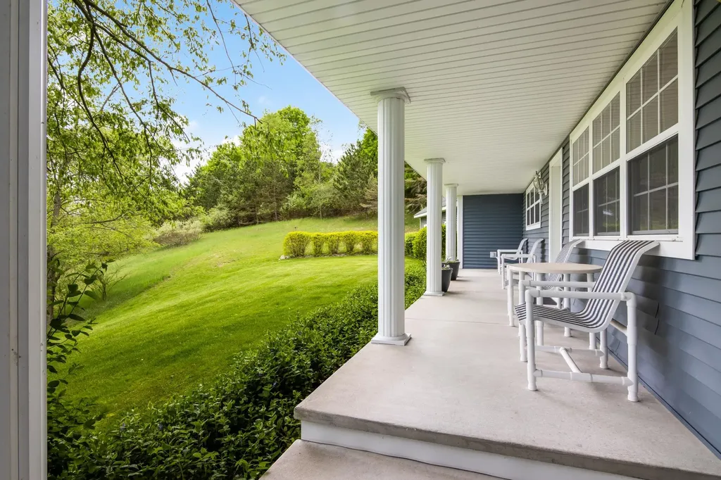 8401 S Sullivan Road Kasson Township MI 49621